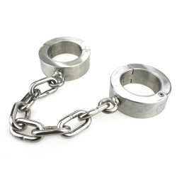 super heavy bondage ankle cuffs with chain 4 kg