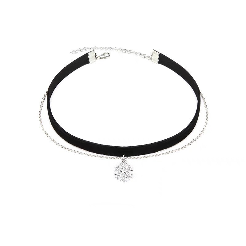 N337 Silver Snow Pendant Collar