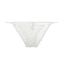 Simple Designed Seamless Breathable Panty