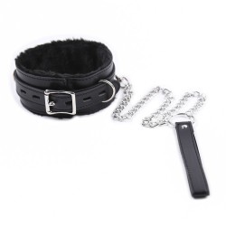 Plush Lined Metal Lead Collar